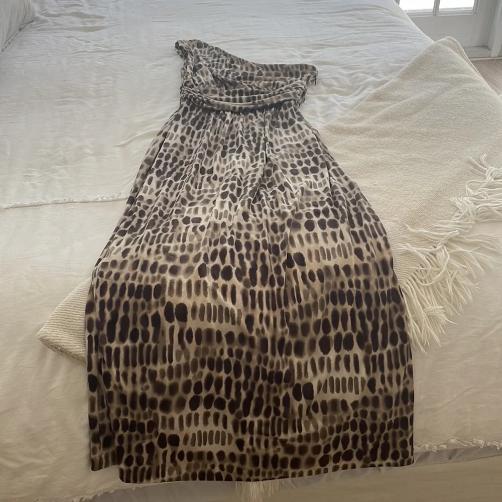 One shoulder maxi soft and gorgeous - Picture 2 of 3